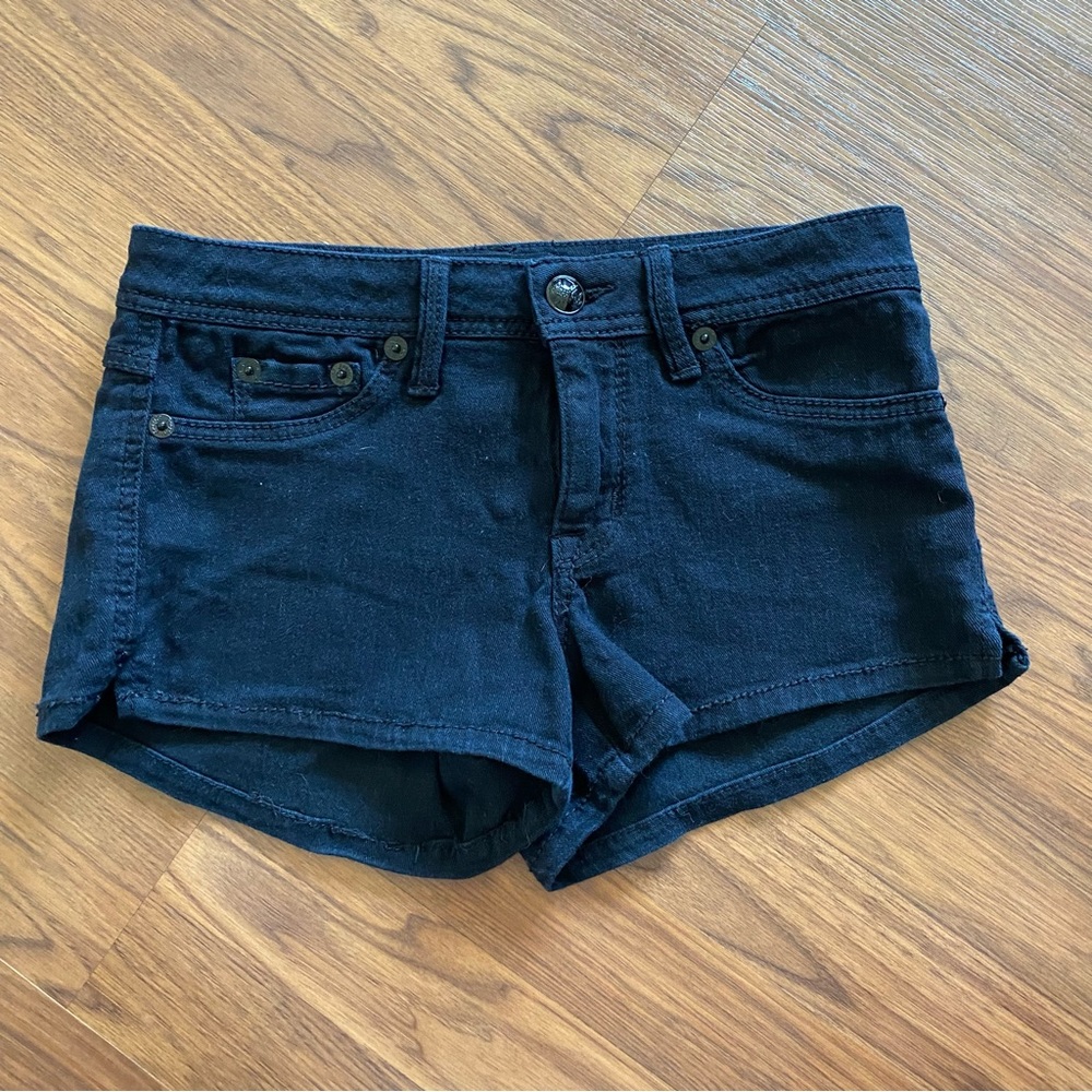 Fragile size 7 black shorts